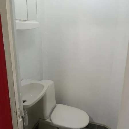 Lägenhet Pieni Asunto 25m2 Vanhassa Puukerrostalossa Min 2 Yoetae
